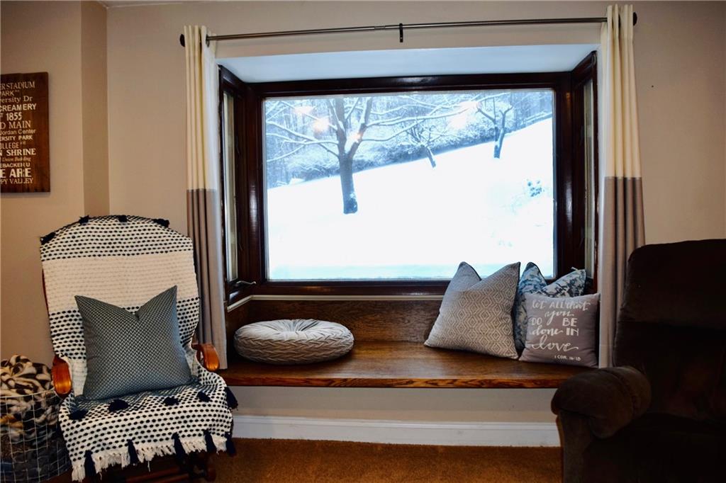 14 Henry Road Tarentum, PA 15084 - Photo 9 of 25 Gallery Image 9