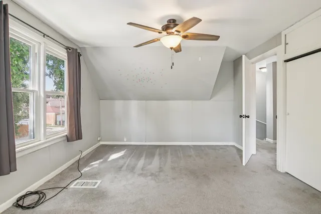 $289,900 | 9258 South Albany Avenue, Evergreen Park, IL 60805