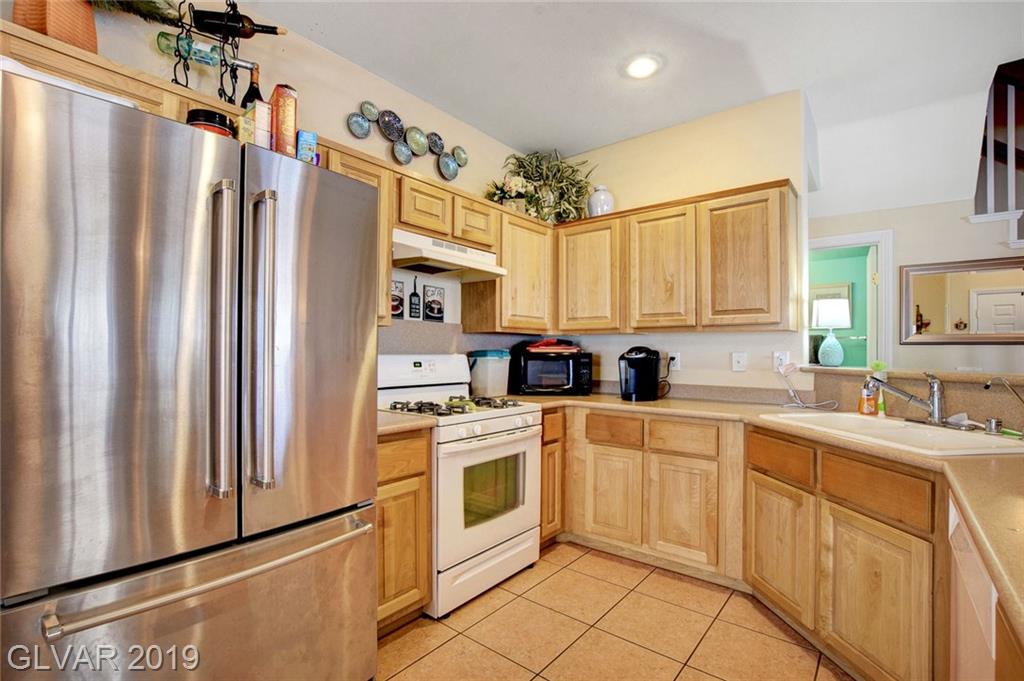 1093 Elation Lane, Unit 2 Henderson, NV 89002 - Photo 11 of 32