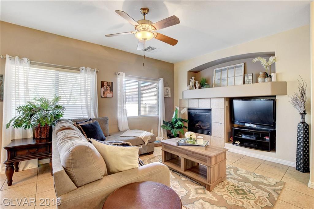 1093 Elation Lane, Unit 2 Henderson, NV 89002 - Photo 6 of 32