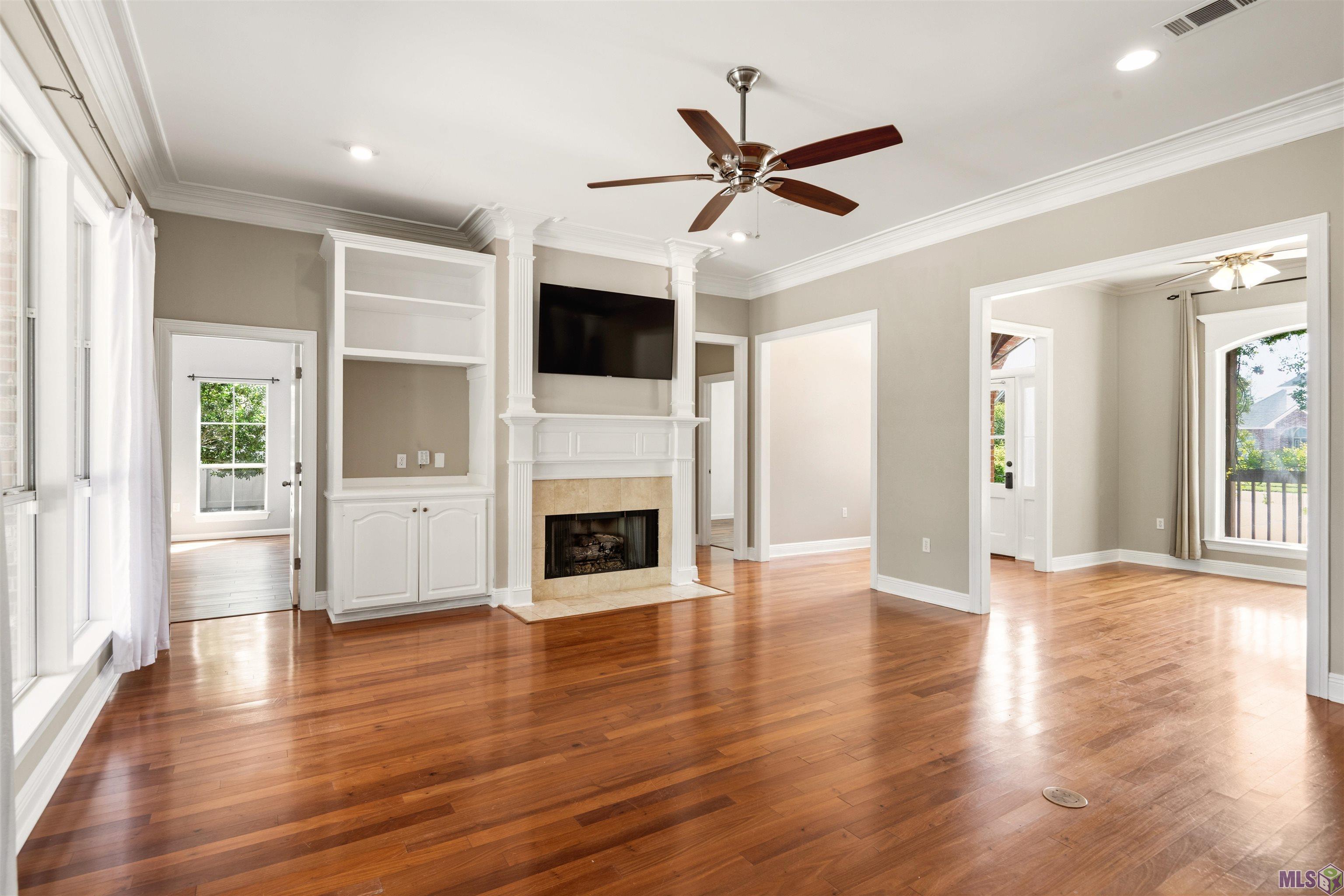 18939 Beaujolaes Avenue Baton Rouge, LA 70817 - Photo 4 of 17