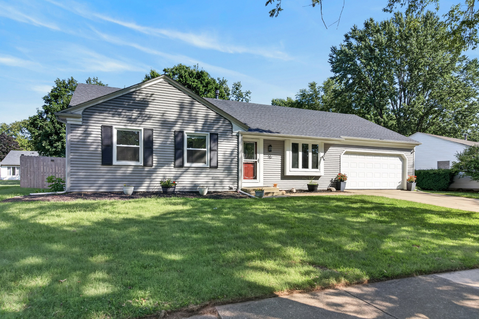 16 Sherwick Road Oswego, IL 60543 - Photo 1 of 45 Gallery Image 1