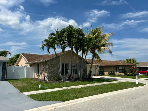 $4,700 | 21023 Rustlewood Avenue, Boca Raton, FL 33428