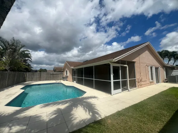 $4,700 | 21023 Rustlewood Avenue, Boca Raton, FL 33428