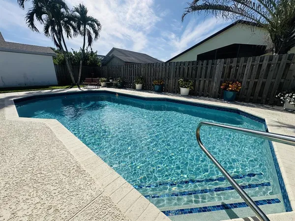 $4,700 | 21023 Rustlewood Avenue, Boca Raton, FL 33428