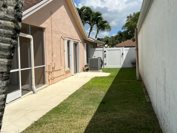 $4,700 | 21023 Rustlewood Avenue, Boca Raton, FL 33428