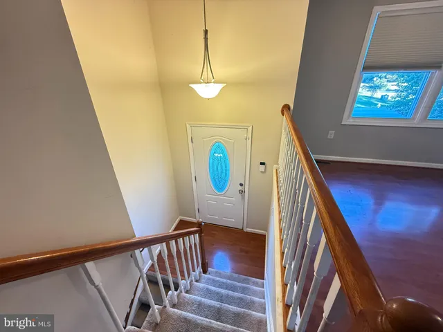 a view of entryway with a front door