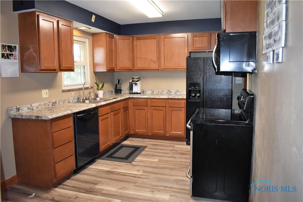 1034 South Coy Road Oregon, OH 43616 - Photo 6 of 36 Gallery Image 6