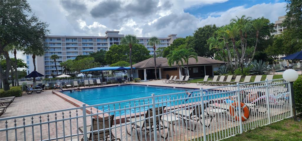 2650 South Course Drive, Unit 505 Pompano Beach, FL 33069 - Photo 33 of 42