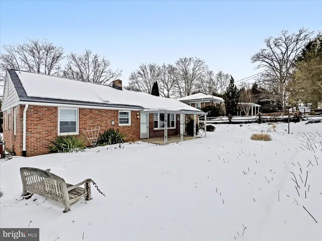 $289,000 | 758 Clearmount Road, York, PA 17403