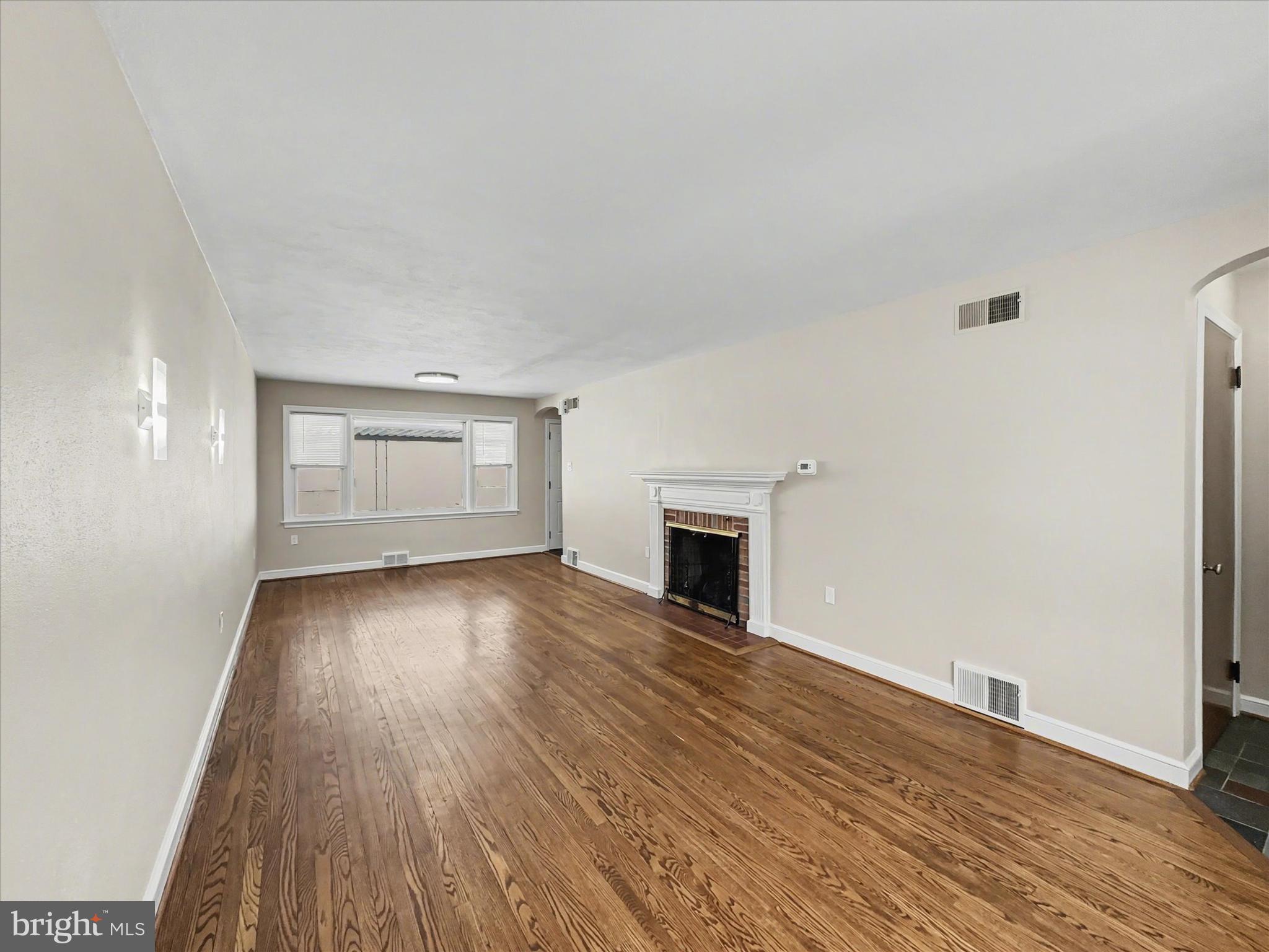 758 Clearmount Road York, PA 17403 - Photo 2 of 20