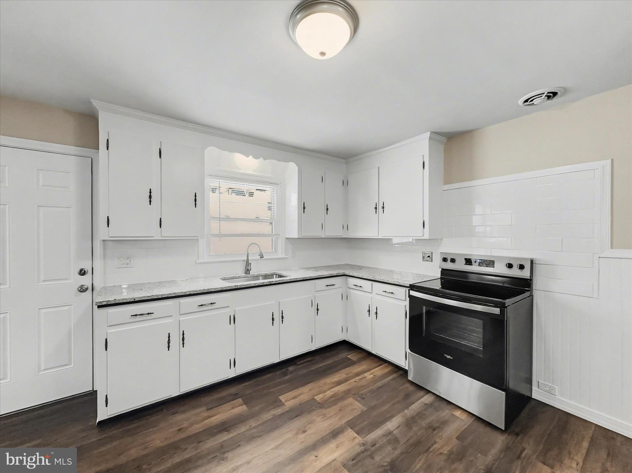 758 Clearmount Road York, PA 17403 - Photo 9 of 20