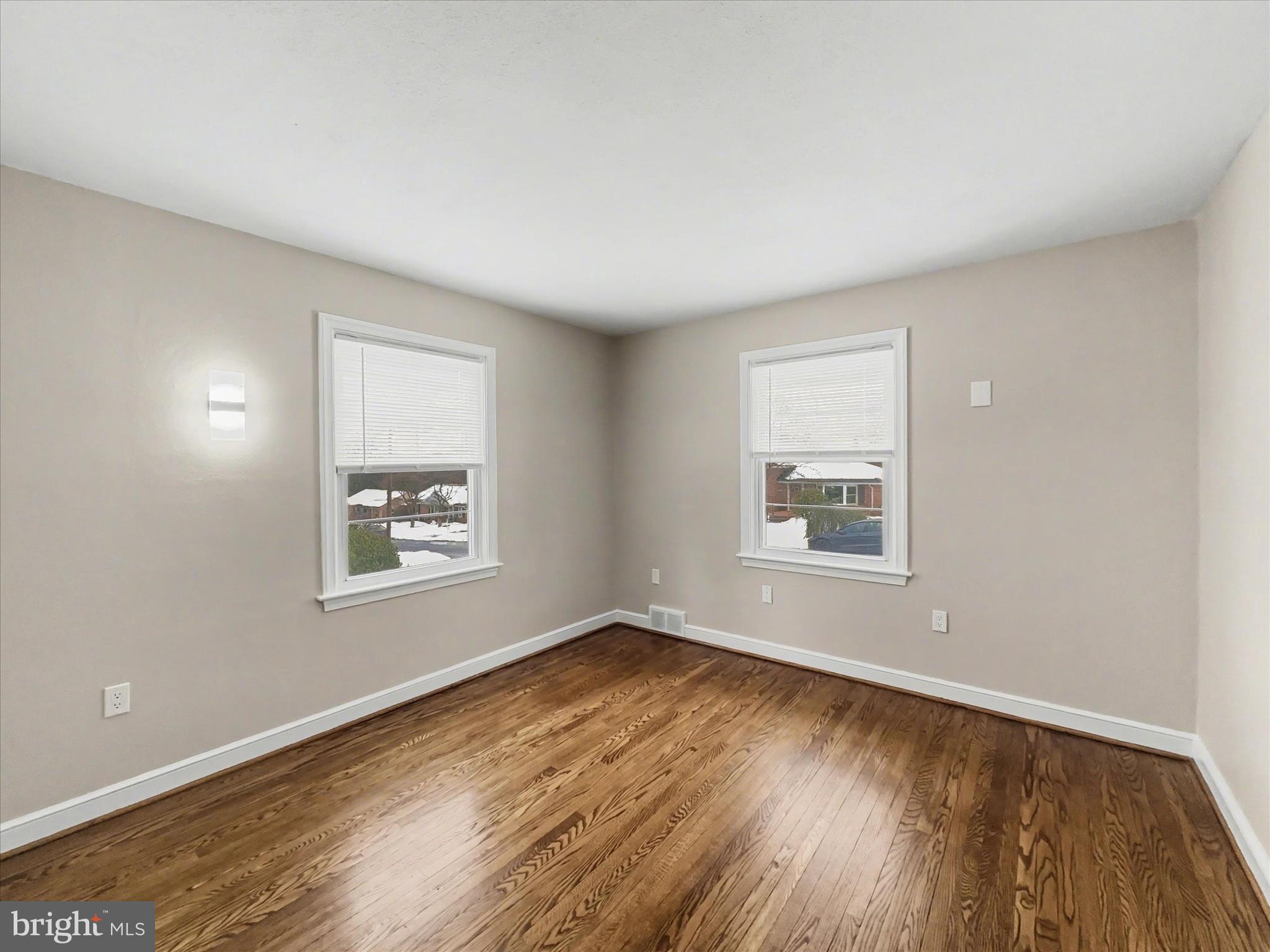 758 Clearmount Road York, PA 17403 - Photo 10 of 20