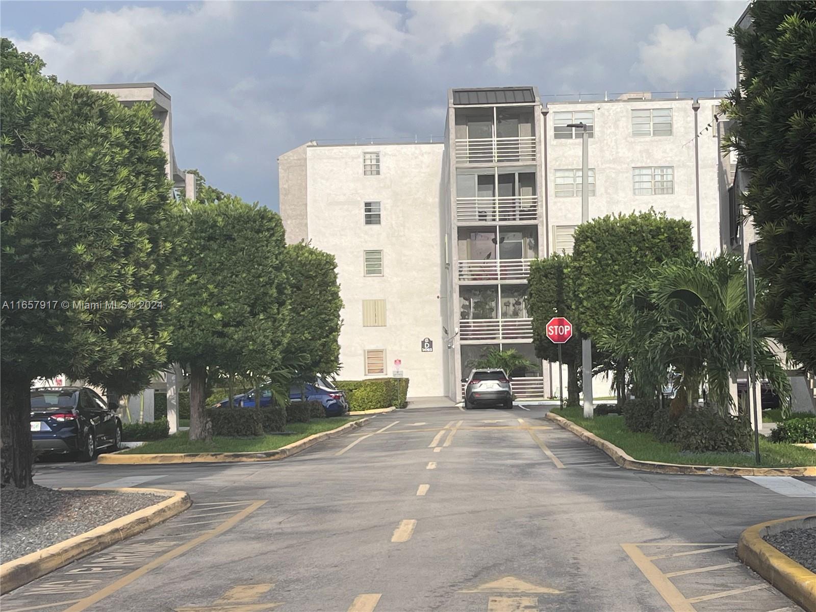 14165 Southwest 87th Street, Unit D404 Miami, FL 33183 - Photo 16 of 25