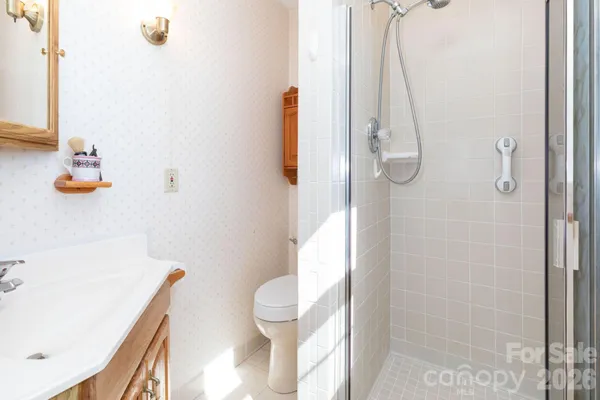$420,000 | 181 Leisure Ridge Drive, Mars Hill, NC 28754