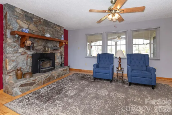 $420,000 | 181 Leisure Ridge Drive, Mars Hill, NC 28754