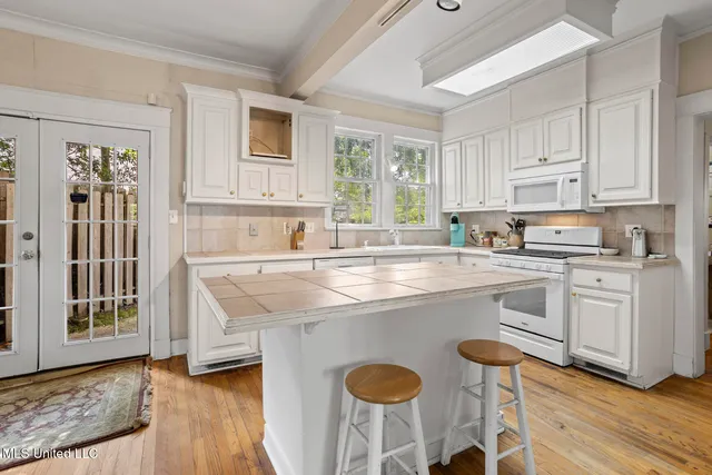 $299,000 | 3730 Kings Highway, Jackson, MS 39216