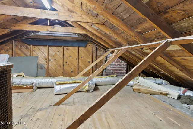 $299,000 | 3730 Kings Highway, Jackson, MS 39216