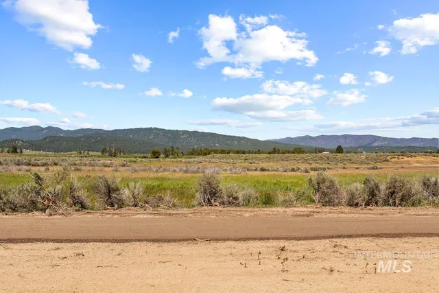 $99,000 | L2-b2 L2-b2 Lazy River Street, Cascade, ID 83611