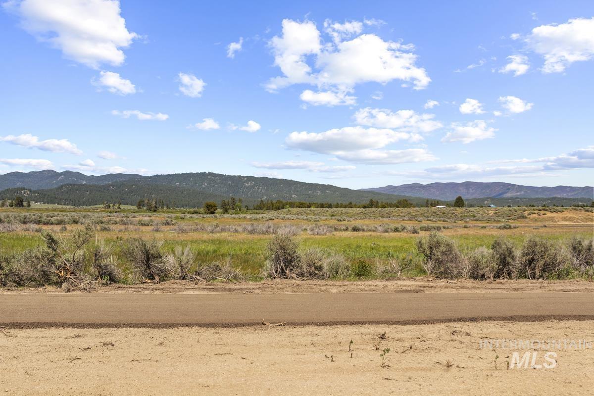 L2-b2 L2-b2 Lazy River Street Cascade, ID 83611 - Photo 5 of 9