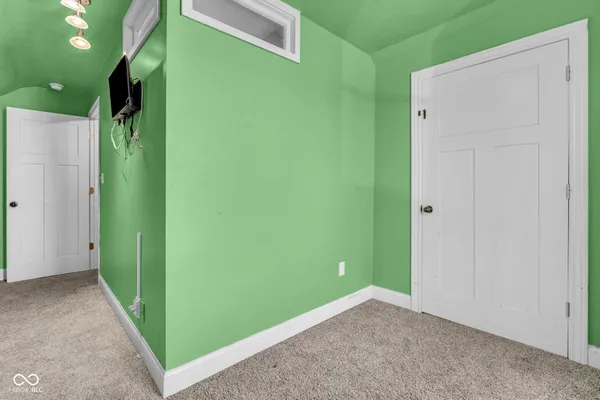 $299,900 | 110 Lincoln Street, Edinburgh, IN 46124