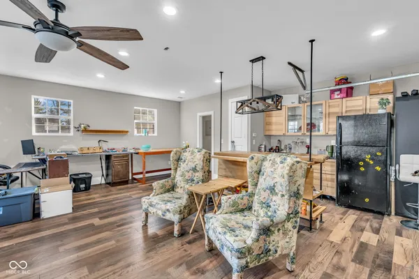 $299,900 | 110 Lincoln Street, Edinburgh, IN 46124