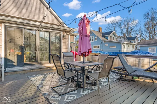 $299,900 | 110 Lincoln Street, Edinburgh, IN 46124