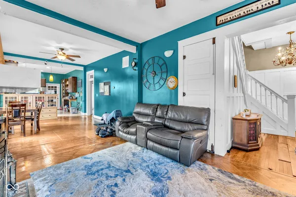 $299,900 | 110 Lincoln Street, Edinburgh, IN 46124