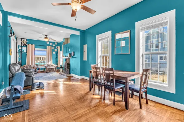 $299,900 | 110 Lincoln Street, Edinburgh, IN 46124