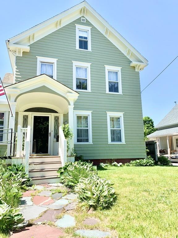 118 High Street Wareham, MA 02571 - Photo 1 of 24 Gallery Image 1