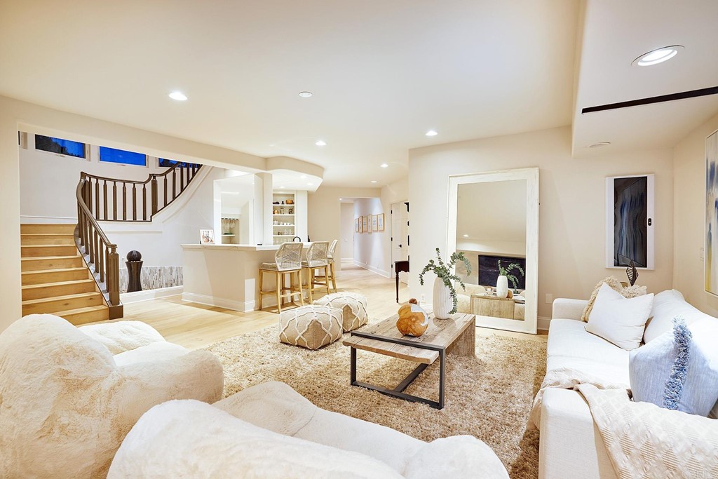 17356 Circa Oriente Rancho Santa Fe, CA 92067 - Photo 8 of 29 a living room with furniture and a wooden floor