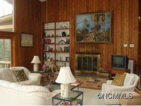355 Robin Hood Road Brevard, NC 28712 - Photo 9 of 16 Gallery Image 9