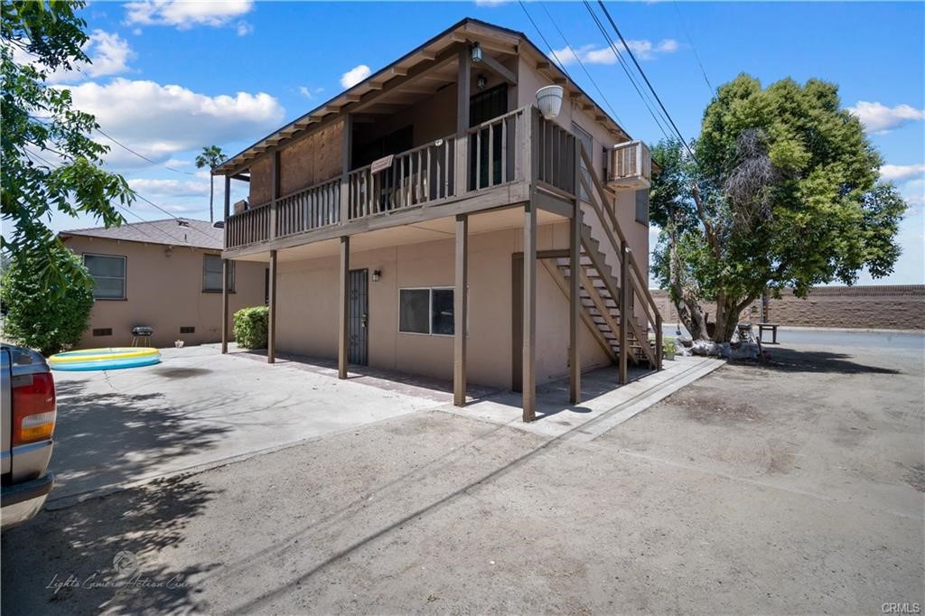 208 Brink Drive Bakersfield, CA 93304 - Photo 5 of 10 a front view of a house with a yard