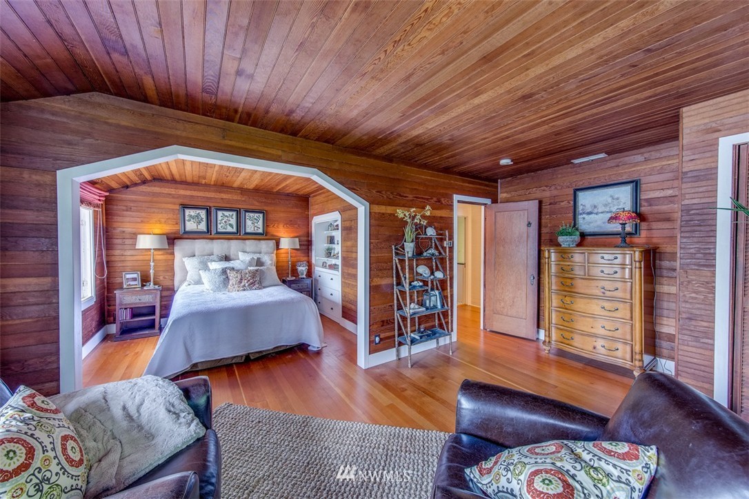 7349 Springridge Road Northeast Bainbridge Island, WA 98110 - Photo 15 of 24 Gallery Image 15