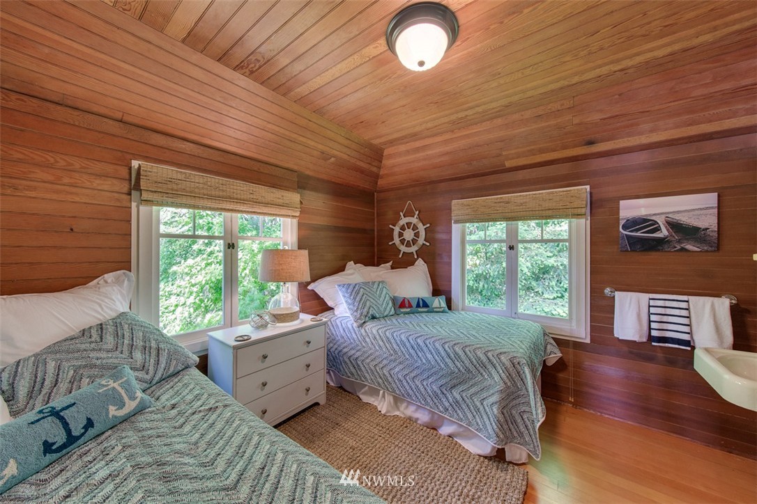 7349 Springridge Road Northeast Bainbridge Island, WA 98110 - Photo 18 of 24 Gallery Image 18