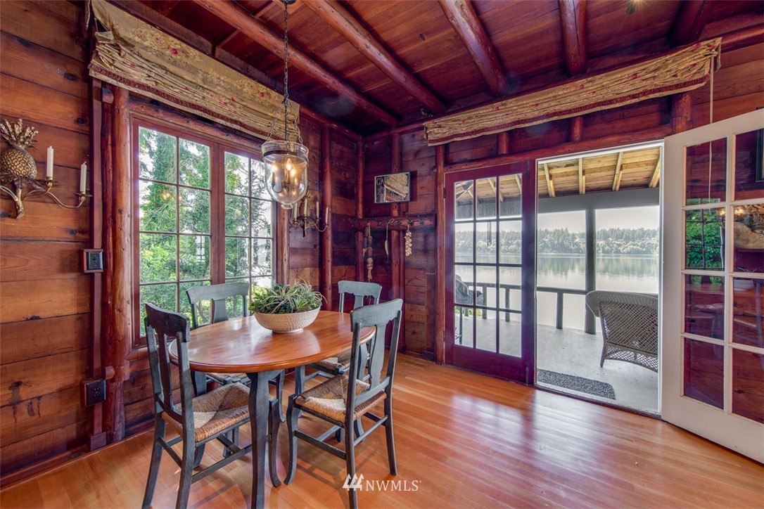 7349 Springridge Road Northeast Bainbridge Island, WA 98110 - Photo 7 of 24 Gallery Image 7