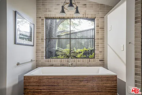 $4,895,000 | 803 Cima Linda Lane, Santa Barbara, CA 93108