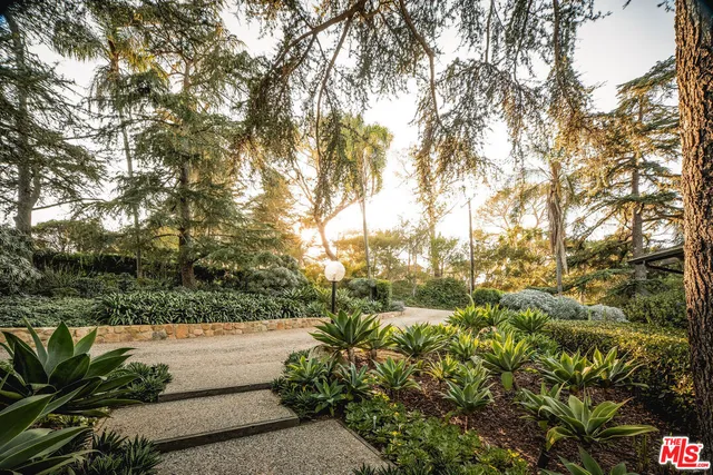 $4,895,000 | 803 Cima Linda Lane, Santa Barbara, CA 93108