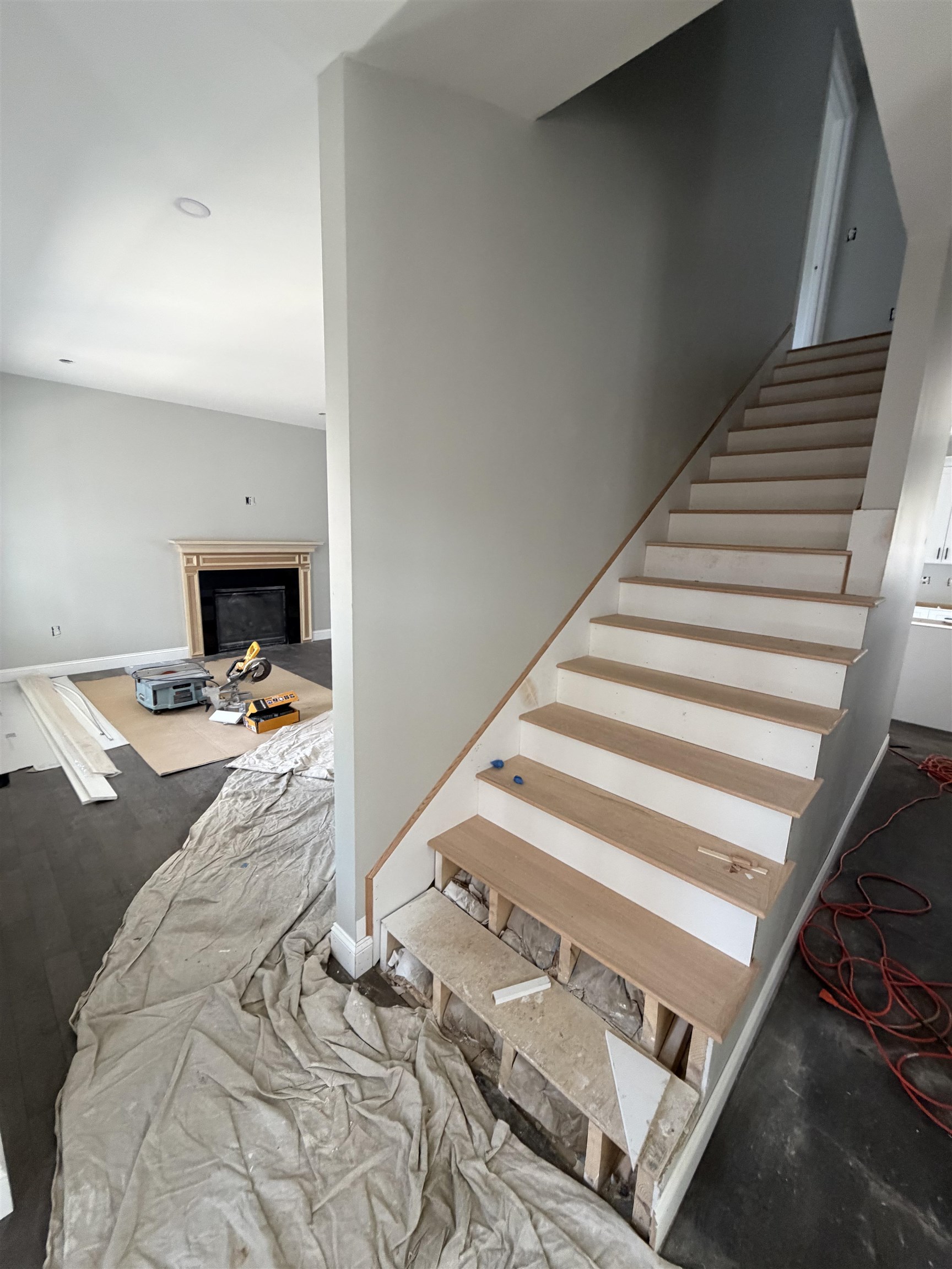 60 Jenkins Road Bedford, NH 03110 - Photo 4 of 11