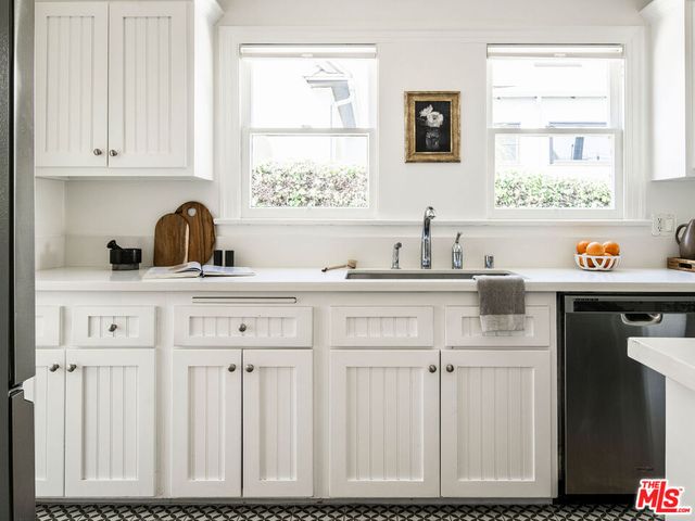 $1,704,472 | 1612 South Ogden Drive, Los Angeles, CA 90019