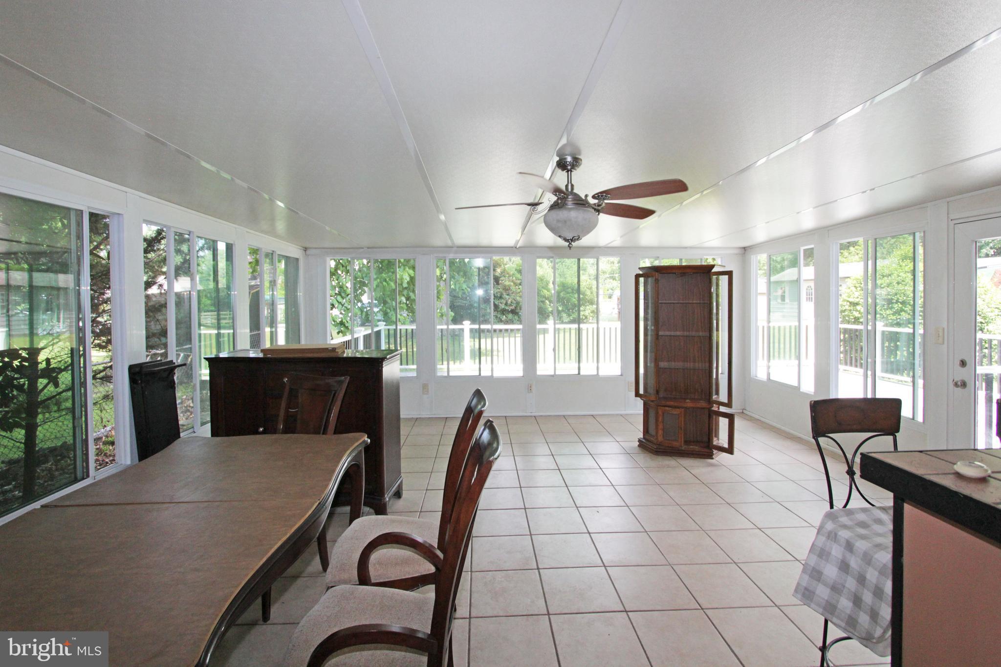 513 Cherry Tree Road Aston, PA 19014 - Photo 9 of 17