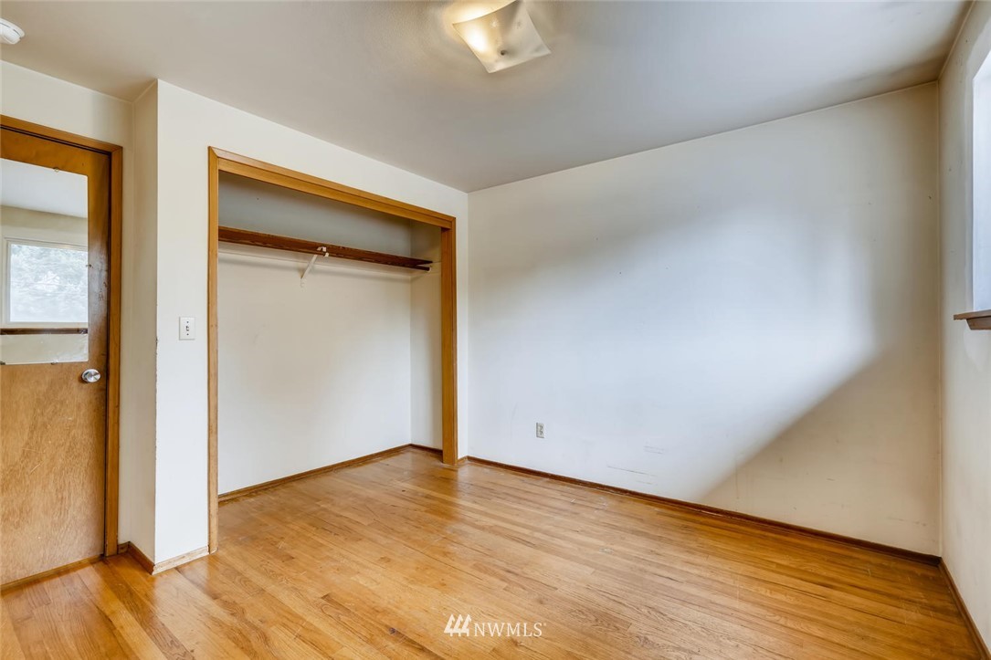823 Southwest 124th Street Seattle, WA 98146 - Photo 20 of 38 Gallery Image 20