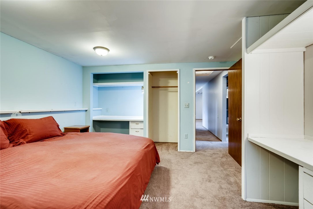 823 Southwest 124th Street Seattle, WA 98146 - Photo 27 of 38 Gallery Image 27