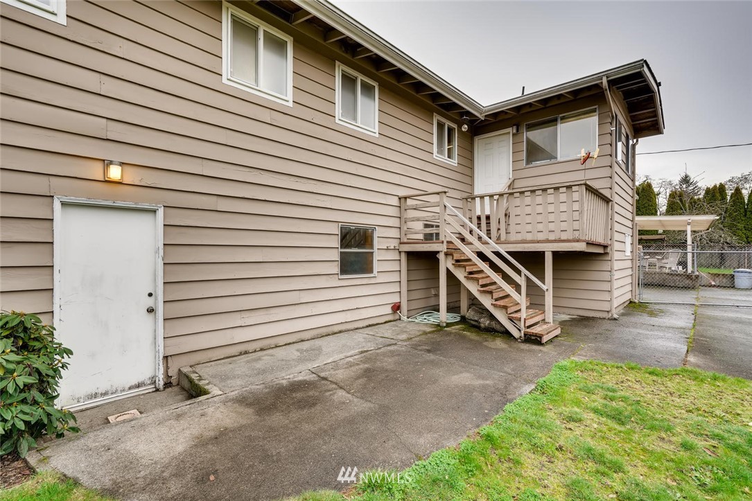 823 Southwest 124th Street Seattle, WA 98146 - Photo 36 of 38 Gallery Image 36