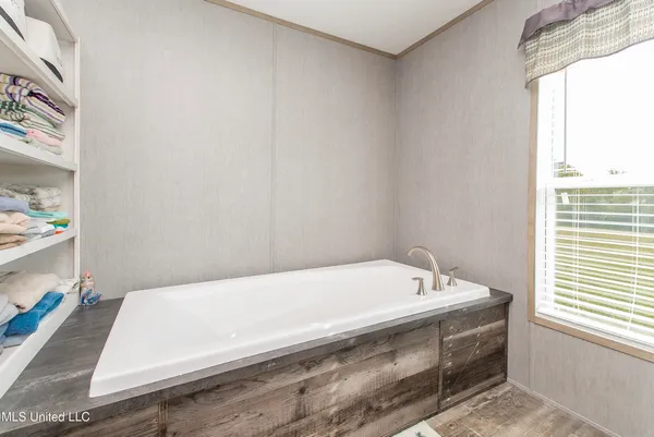 $230,000 | 24 Tom Warner Road, Tylertown, MS 39667