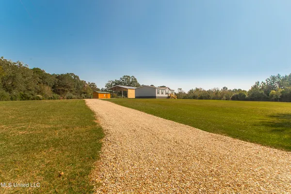 $230,000 | 24 Tom Warner Road, Tylertown, MS 39667