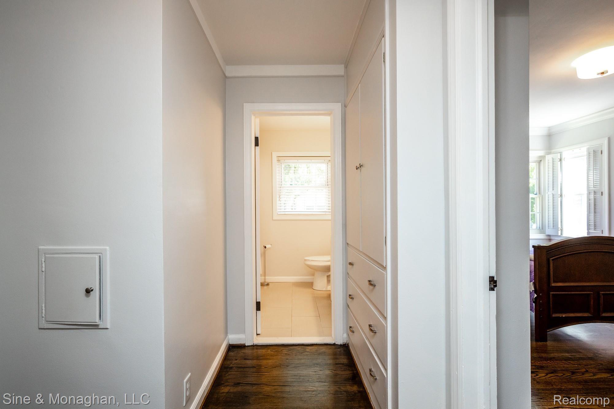 834 Rivard Boulevard Grosse Pointe, MI 48230 - Photo 21 of 48 834 Rivard S016.jpg