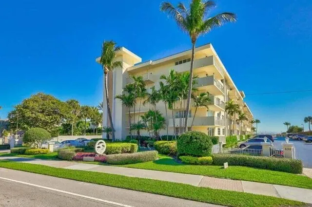$699,000 | 630 Ocean Drive, Unit 205, Juno Beach, FL 33408