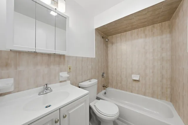 $4,100 | 191 Griffith Street, Unit 2, Jersey City, NJ 07307