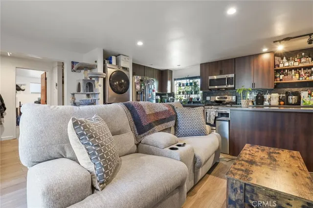 $1,199,000 | 20422-20424 Schoenborn Street, Winnetka, CA 91306